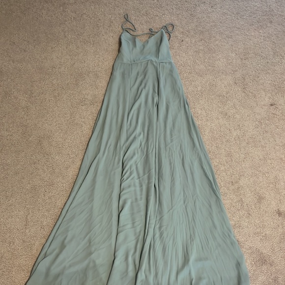 Gorgeous bridesmaids dress! Worn once, has not been altered. Will dry clean. - Picture 4 of 5